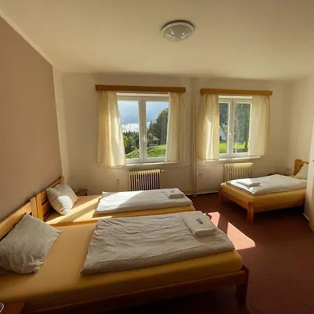 Hotel Rohanov 2*