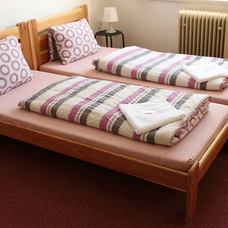 Rohanov Hotel 2*