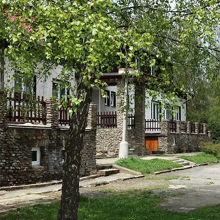 Rohanov Hotel 2*