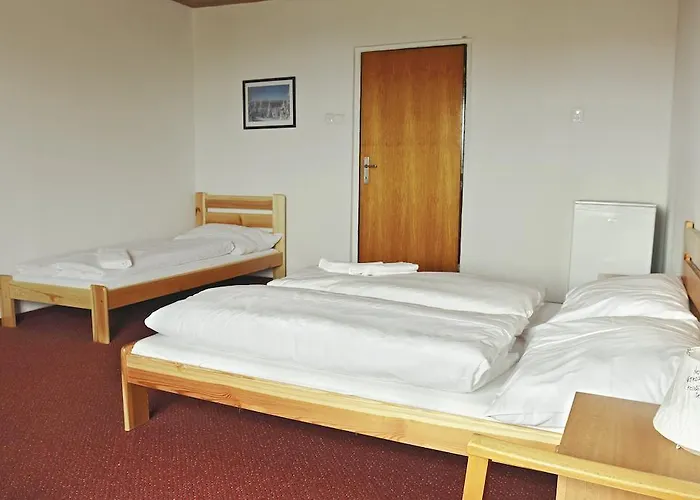 Hotell Rohanov 2*